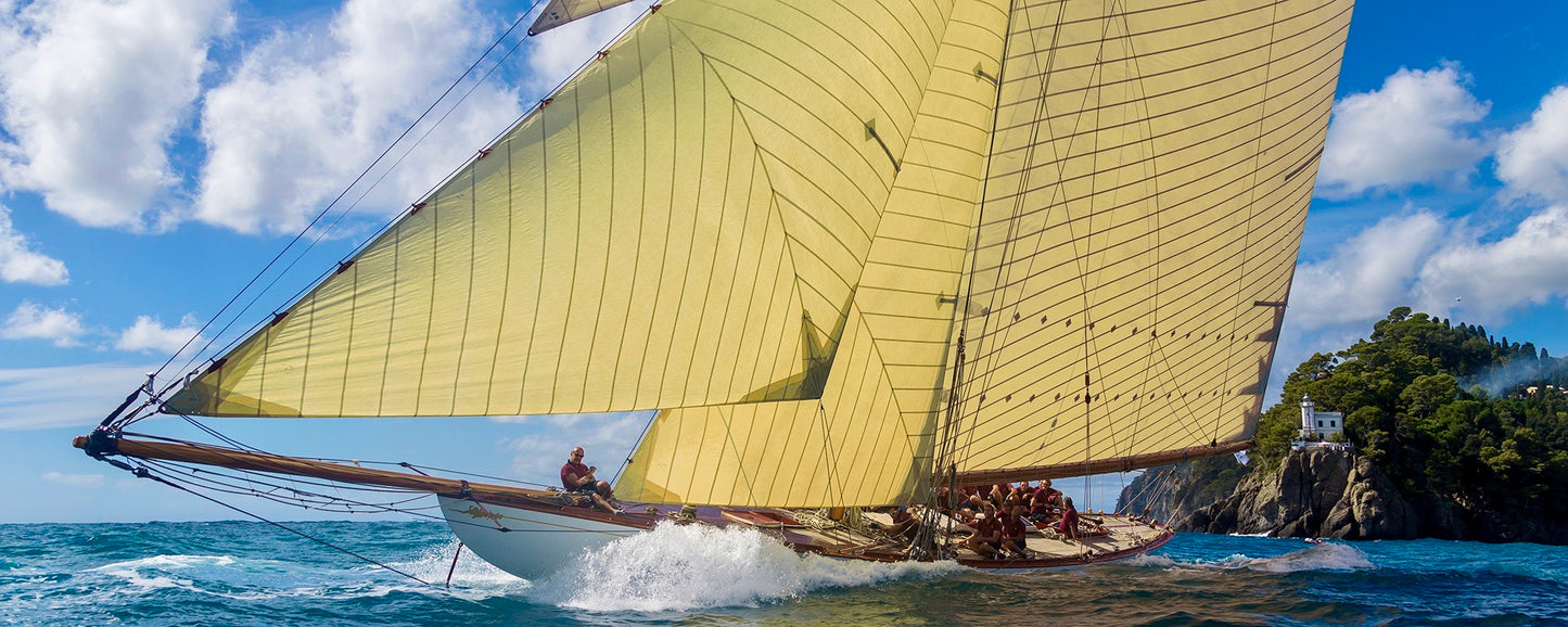 Beautiful Taiga powering up with all her  sails set