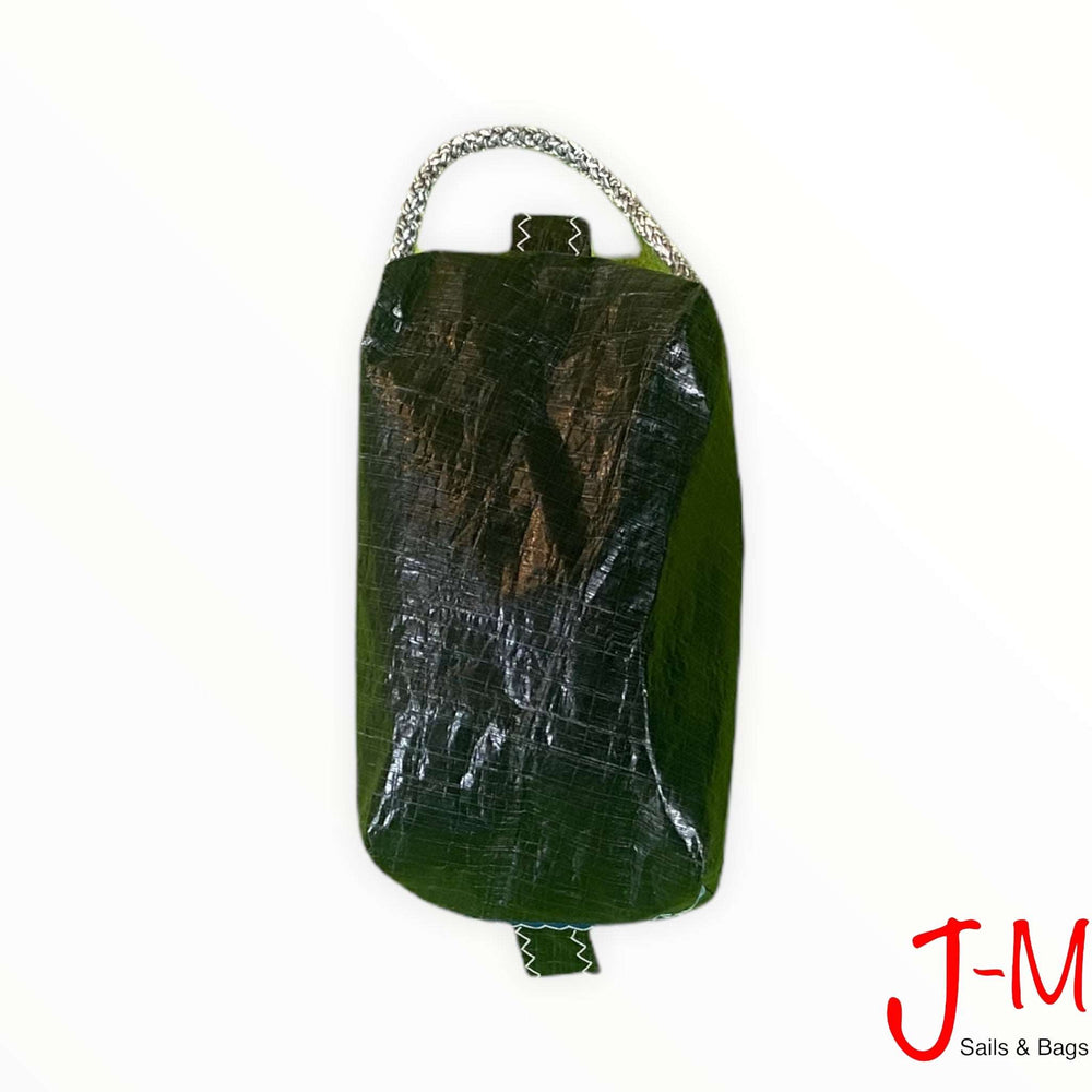 
                  
                    Toiletry bag Golf medium, black 3Di / blue handmade by J-M Sails and Bags, back view
                  
                