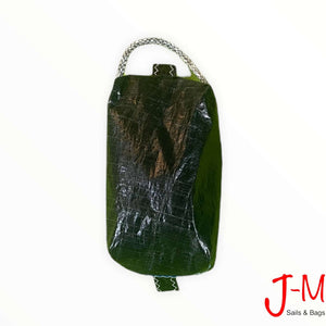 
            
                Laden Sie das Bild in den Galerie-Viewer, Toiletry bag Golf medium, black 3Di / blue handmade by J-M Sails and Bags, back view
            
        