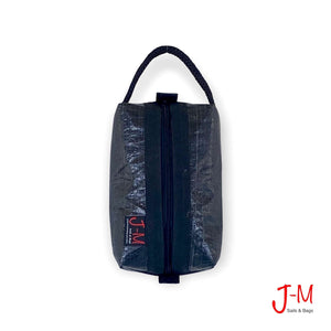 TOILETRY BAG GOLF MEDIUM, BLACK 3DI / BLACK, handmade by J-M Sails and Bags from upcycled sails in Italy. bottom side