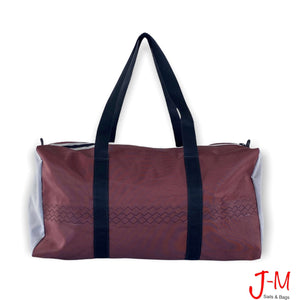
            
                Laden Sie das Bild in den Galerie-Viewer, DUFFEL BAG BRAVO LARGE, BORDEAUX DACRON / GREY handmade in Italy by J-M Sails and Bags, back side
            
        