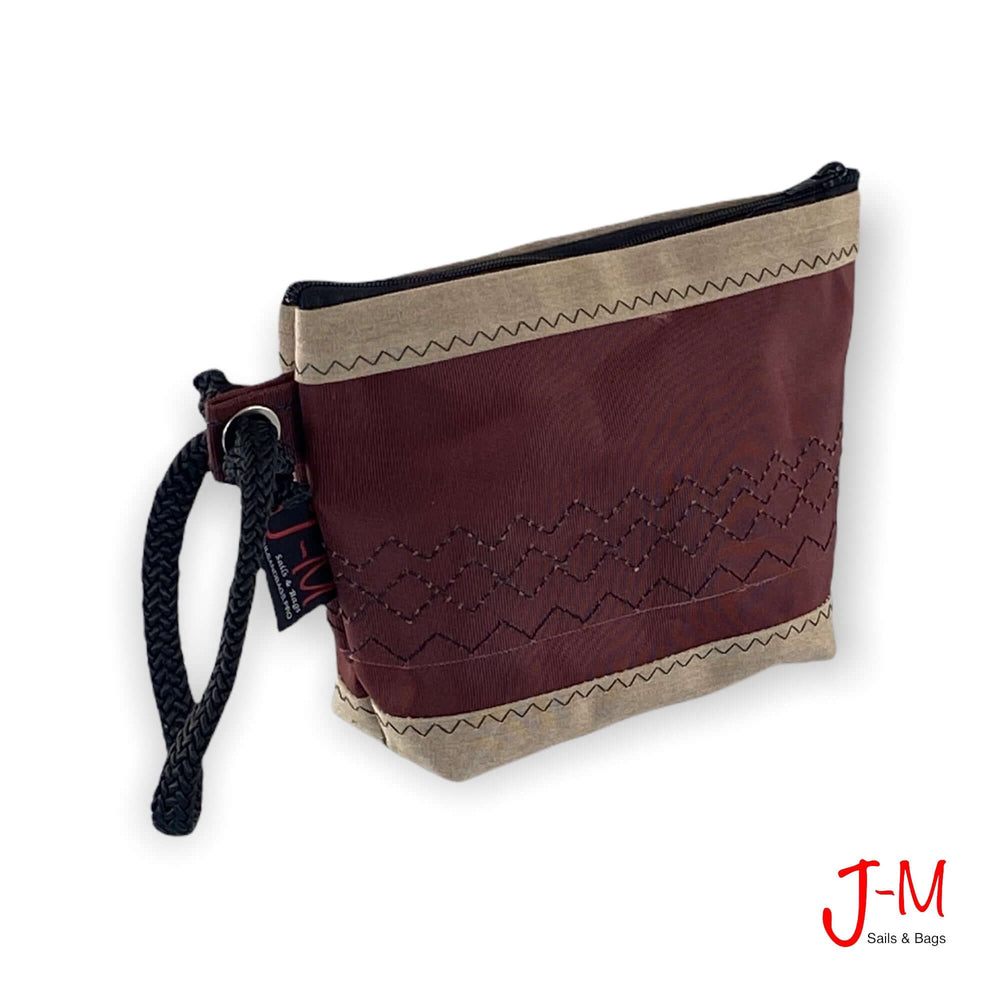 POUCH HOTEL, BORDEAUX DACRON / BEIGE handmade in Italy by J-M Sails and Bags 45° side