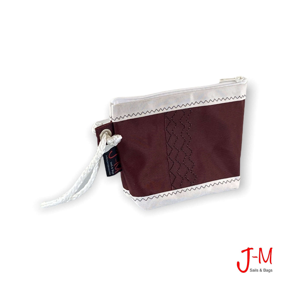 POUCH HOTEL, Bordeaux dacron / white handcrafted by J-M Sails and Bags from recycled sails in Italy, 45° side